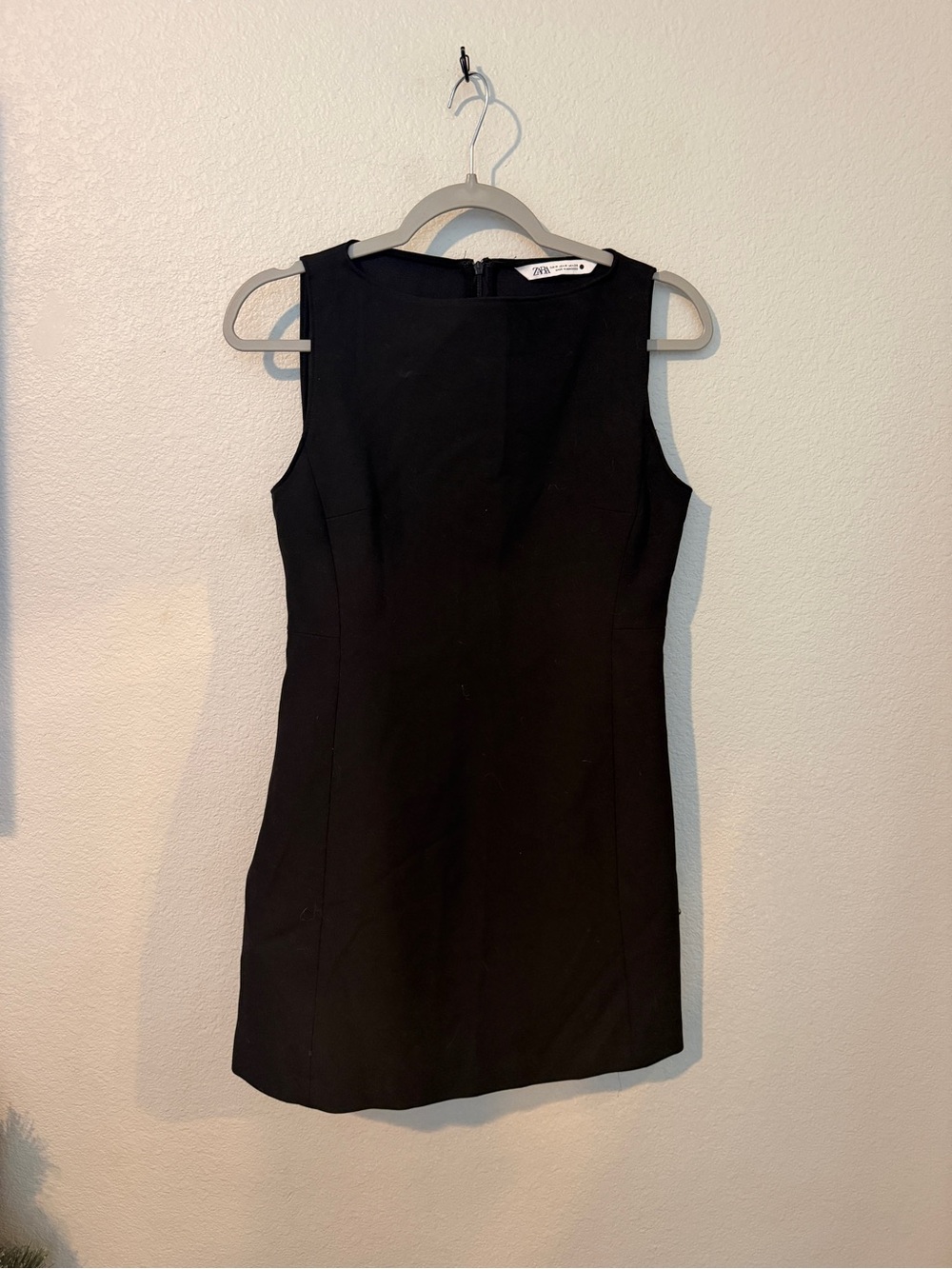 Zara Black Sleeveless Mini Sheath Dress
